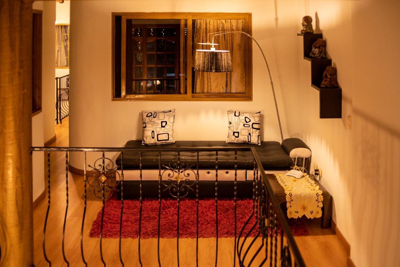 Casa Pastora Coworking Bed and Breakfast Guatapé Exteriör bild