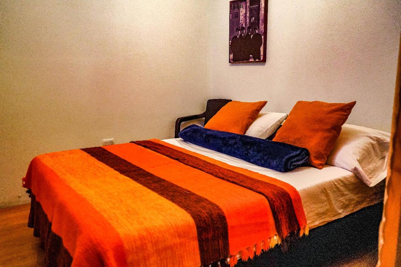 Casa Pastora Coworking Bed and Breakfast Guatapé Exteriör bild